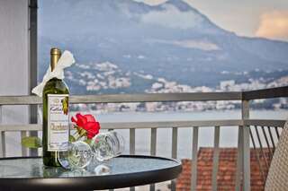 Апартаменты Apartments Obala - Katić Херцег-Нови Номер-студио с террасой-1