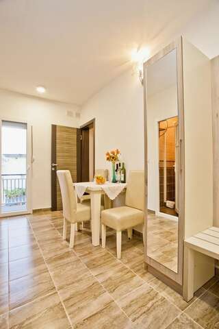 Апартаменты Apartments Obala - Katić Херцег-Нови Номер-студио с террасой-3